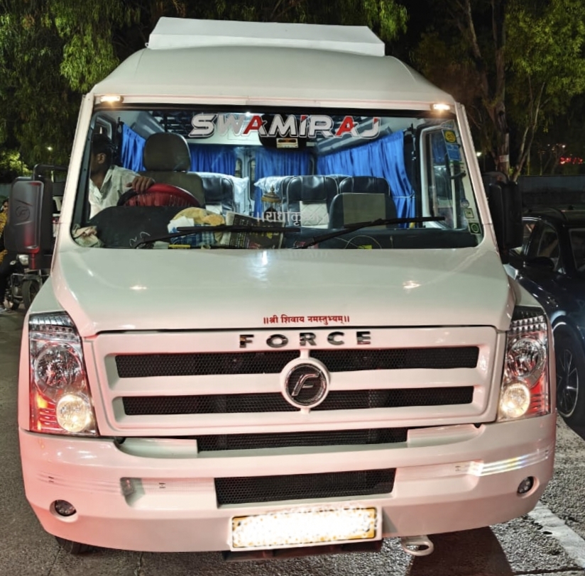 26 Seater Bus